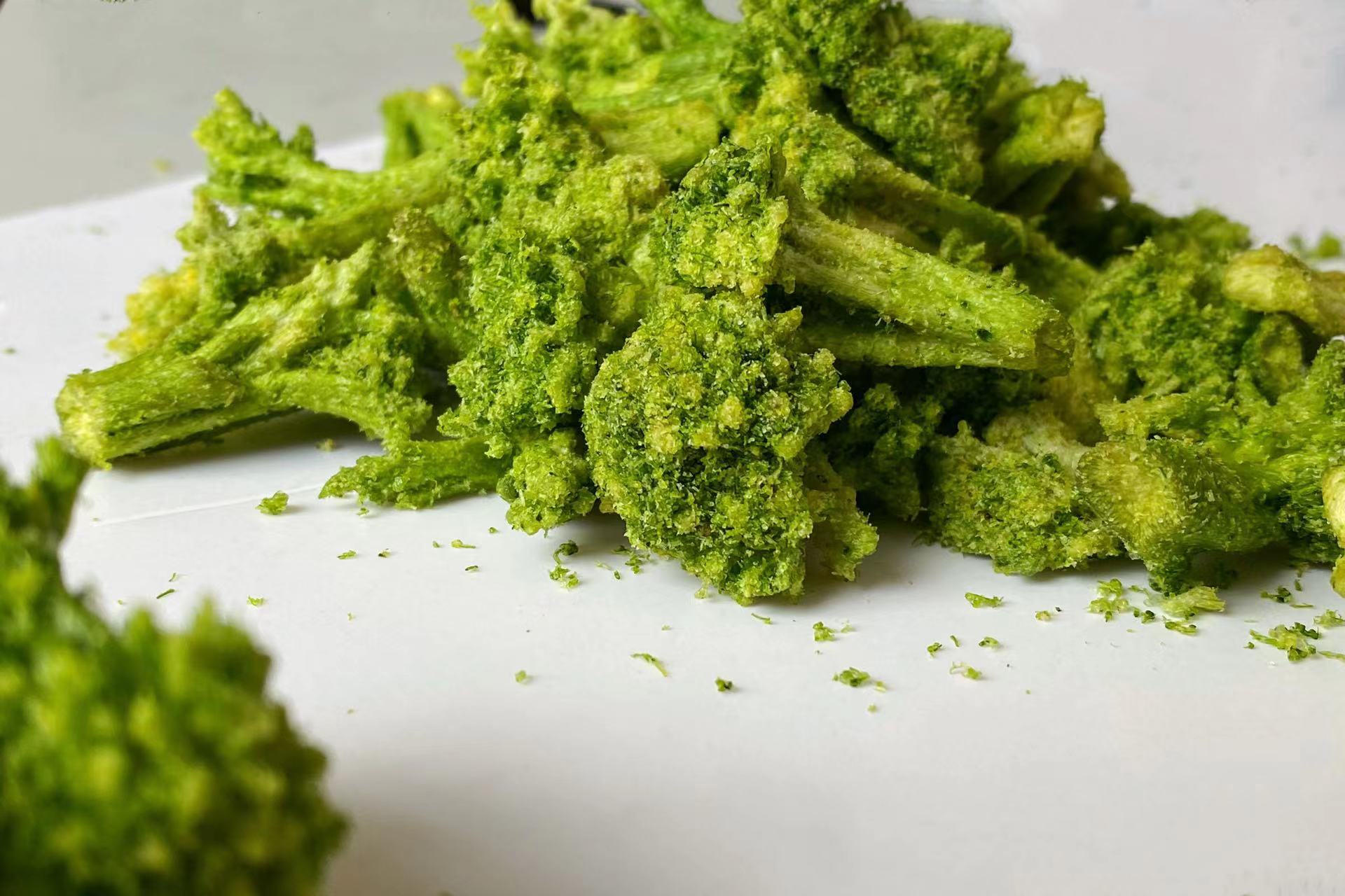 Hot Sale Dried Vegetables Vacuum Natural Dehydrated Broccoli Wholesale Prices Fried Broccoli Chips