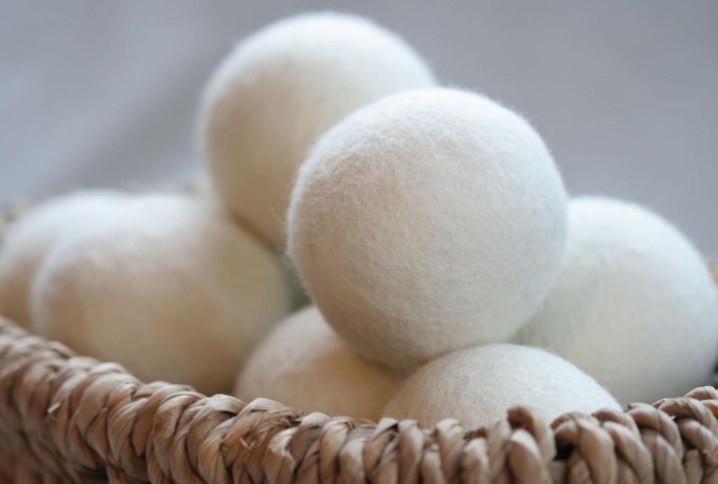 good quality Colored Pure Genuine 100% Wool Felt Dryer Ball Nepal Felt Balls
