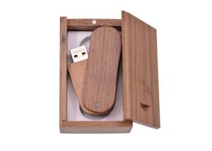 China 4GB 8GB 16GB USB Flash Drive Swivel Model , Walnut Block Wood USB 2.0 Flash Drive wholesale