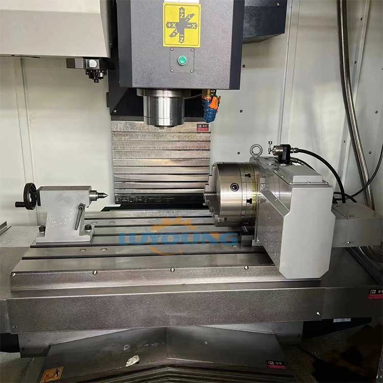 VMC855 Automatic Cnc Milling Machine 4 Axis Bt40 8000 10000 12000rpm