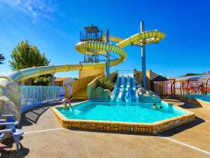 China Outdoor Children Game Park Swimming Pool Fiberglass Water Slide For Kids wholesale
