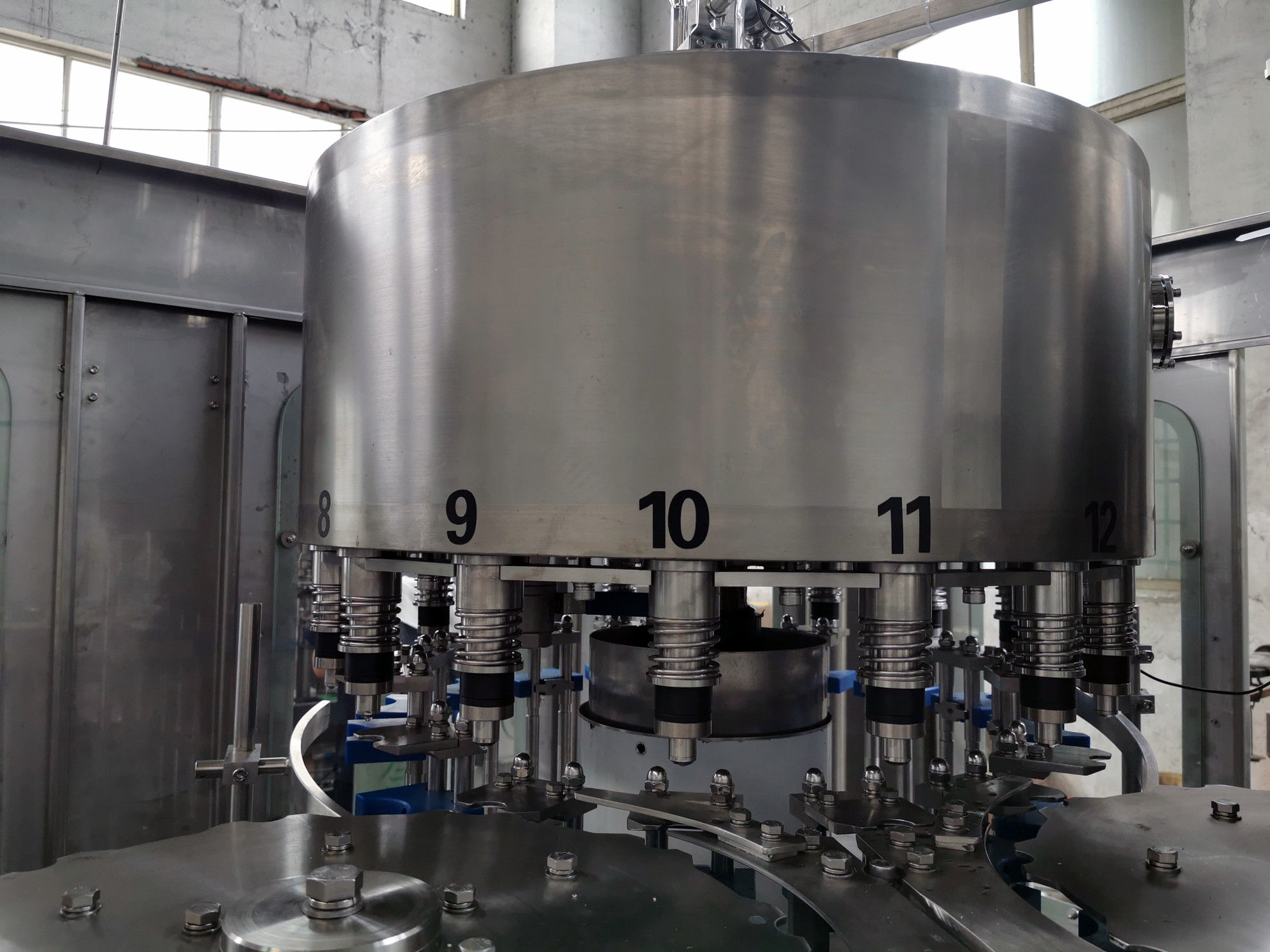 Large Capacity 4000BPH Edible Oil Filling Machine For Bottled Food Oil Production