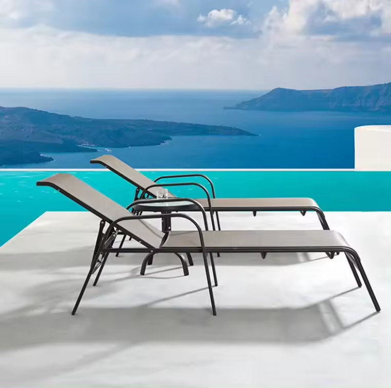 Outdoor Beach Sun Lounger with Customized Design and Foldable Feature