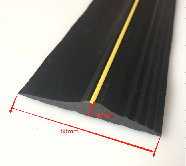 Non-Slip and Durable PVC Rubber Garage Door Sealing Strip with Hardness 50-60 Shore A