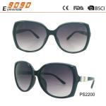 Newest Style 2018 plastic Fashionable Sunglasses ,UV 400 Protection Lens