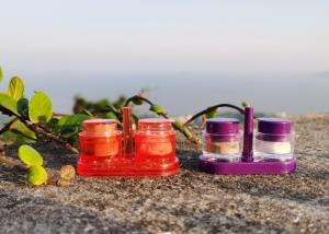 China Disposable Plastic Shakers For Salt And Black Pepper Seasonings-Saving Time Portable wholesale
