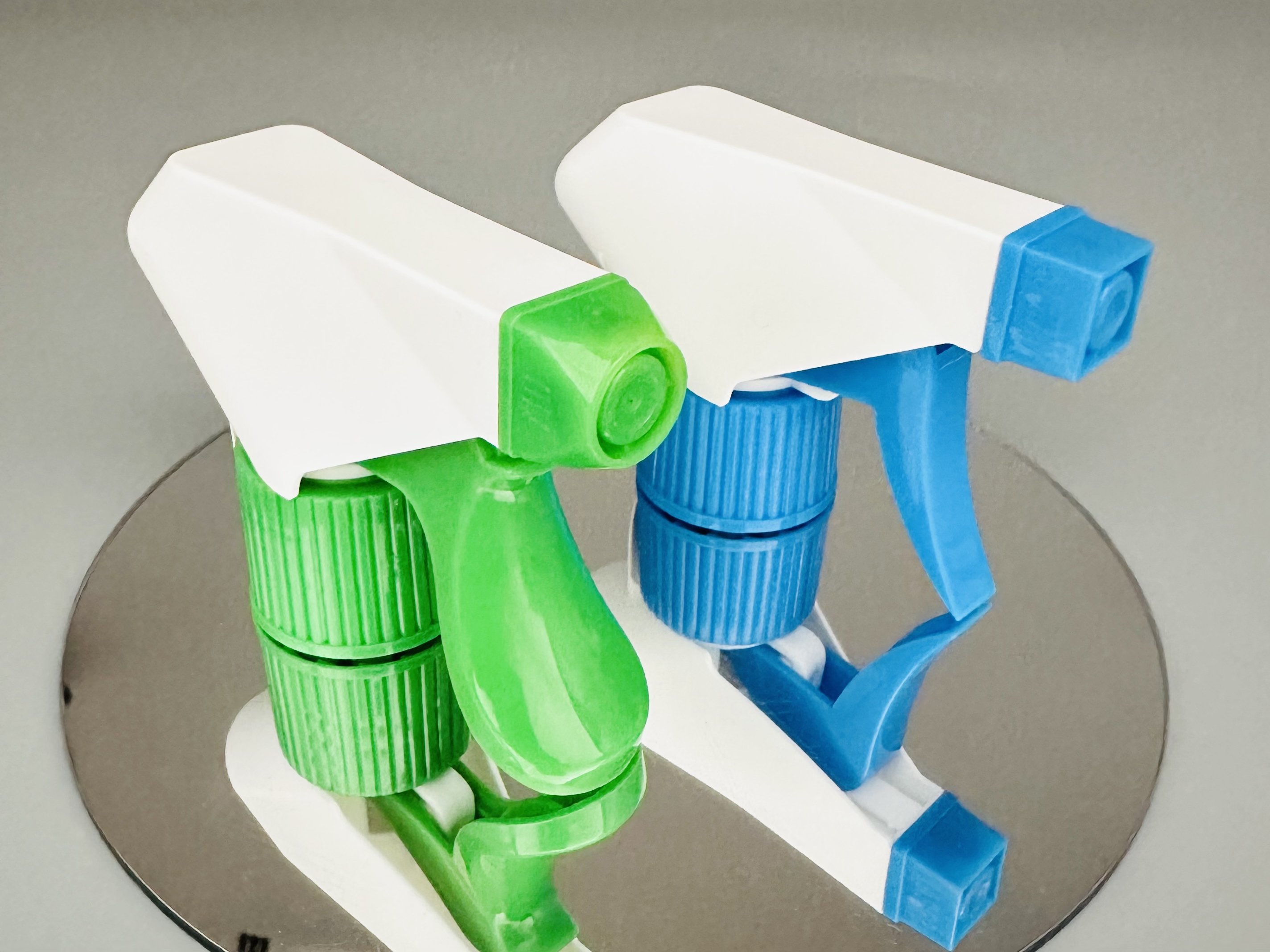 Smooth Ribbed Aluminium Closure 28mm Plastic Hand Sprayer PP Trigger Sprayer for Easy