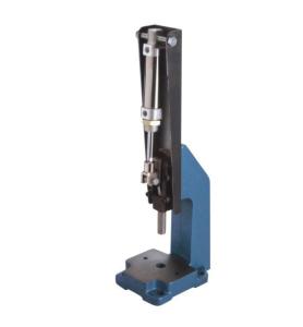 China 1200kgs Small Pneumatic Toggle Clamp 31200PR-A Metal Processing Fixture wholesale