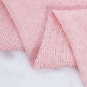 China 100 Polyester Lightweight Wave-Pressed Pleated Chiffon Fabric woven wholesale