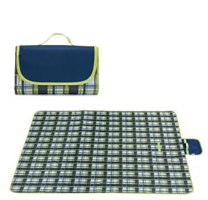 China Outdoor Sand Resistant Beach Blanket , Collapsible Family Picnic Blanket wholesale