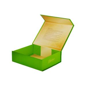 China Magnetic Foldable Paper Wig Gift Box Hair Extension Packaging Rectangle Green wholesale