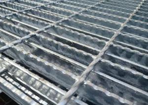 China Hot Dip Galvanized Serrated Steel Grating With Steel Bar For Working Platform wholesale