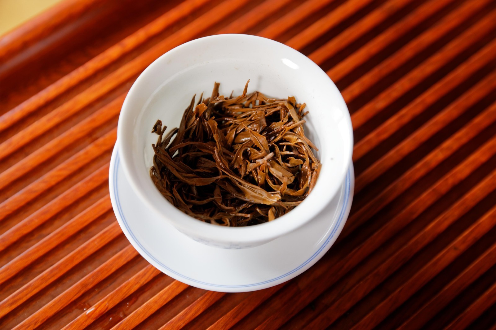 Fermented Smoky Lapsang Souchong Organic Black Tea With Pinewood Dryness