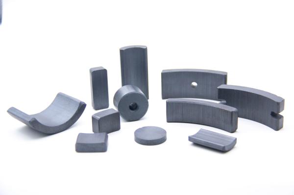 Strong Magnetic Crystals Anisotropy Permanent Magnet Ferrites Used In Inverter