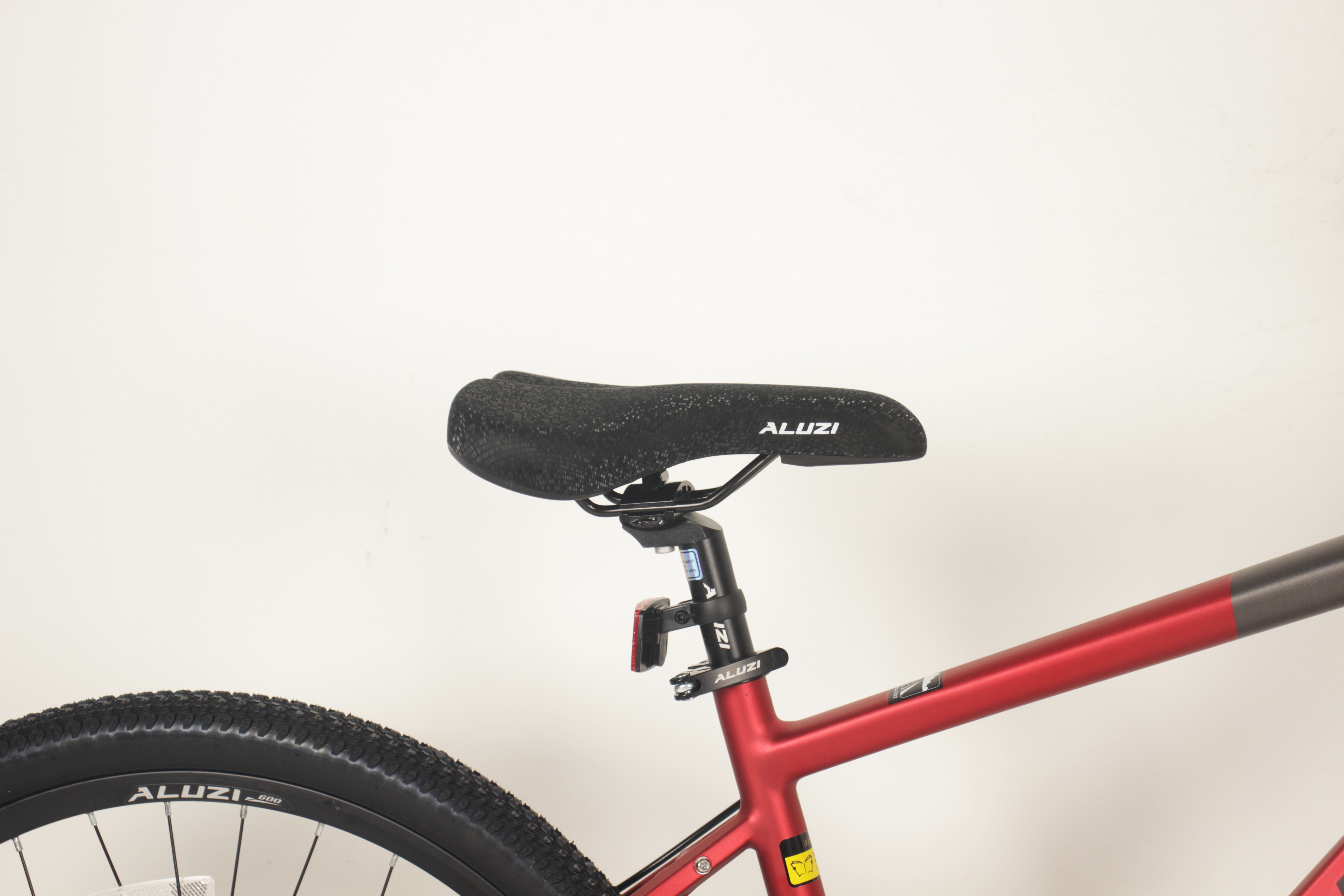 21 Speed Adult Mountain Bike Carbon Steel Dual Disc Brake Shimano Tourney