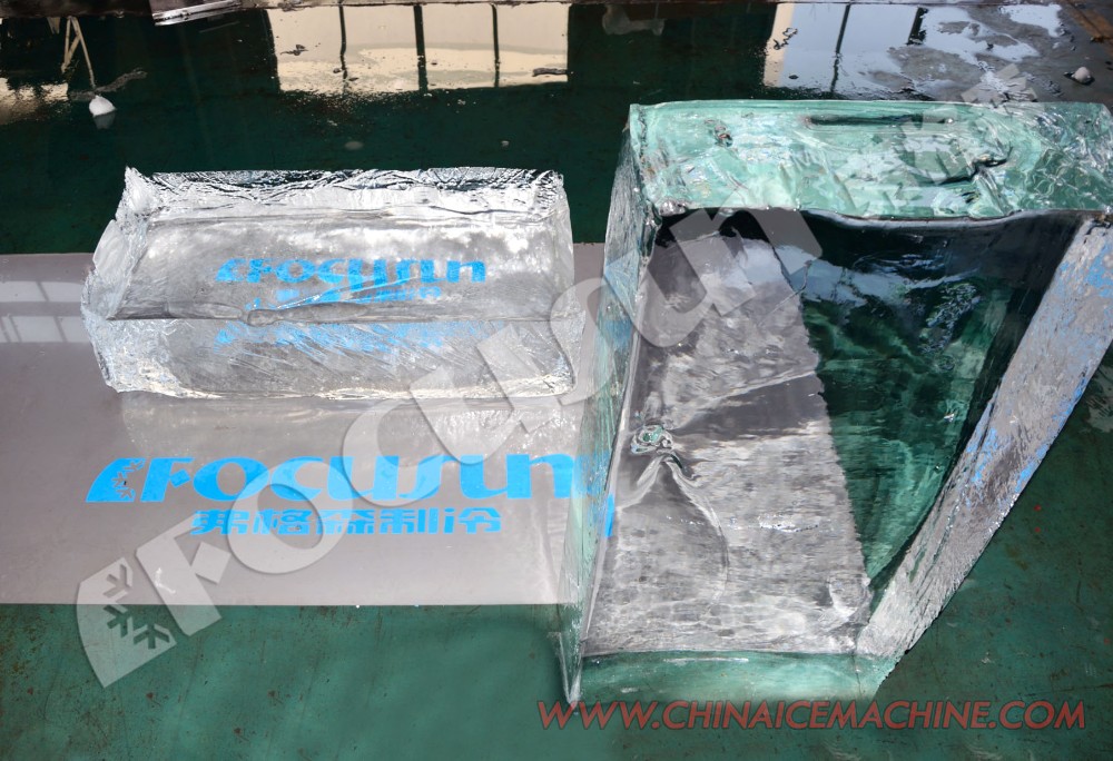 Core Components Compressor Clear Block Ice Making Machine for Food Standard Ice Sculpture