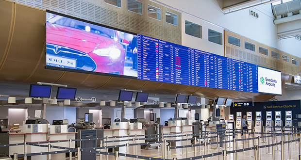 Airport Indoor LED Video Wall P3.91 500x500 Die Casting Boards 1200cd/sqm Brightness