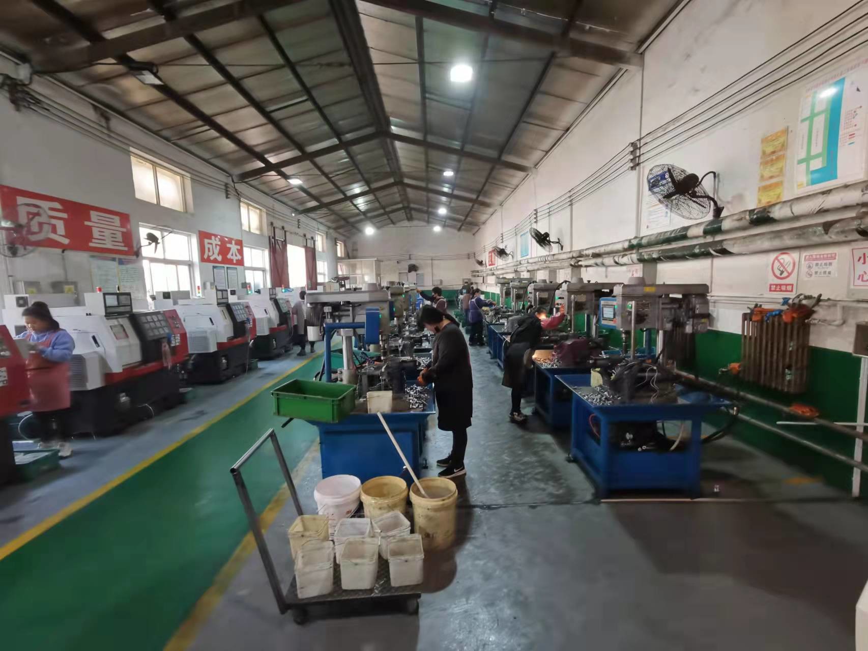 Seamless Stainless Steel Pipe Tee 1/2 Inch Stainless Steel Equal Tee For Oil