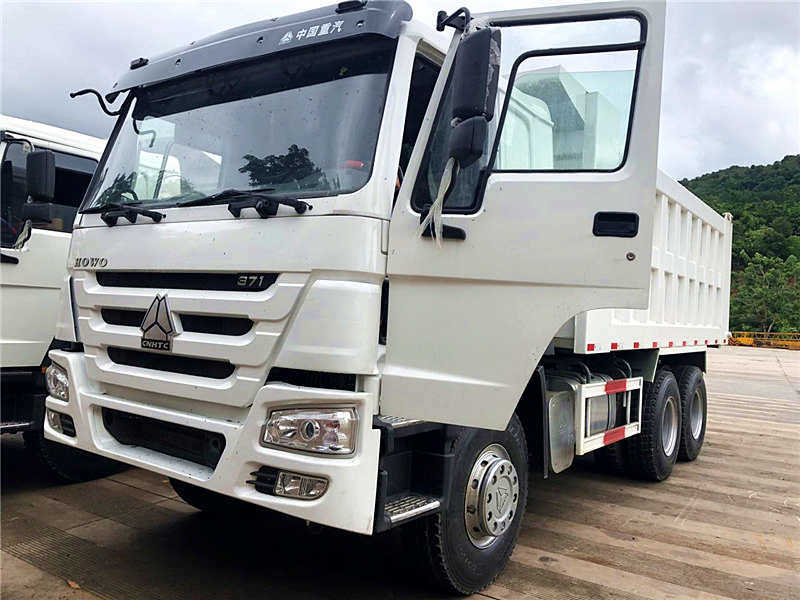 Fairly Used Direct Selling 10 Wheels 375HP Used HOWO 50 Ton Used Heavy Duty Truck for Africa Market