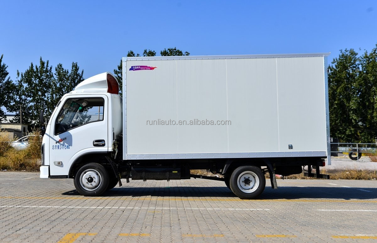 China Factory Supply DFAC DongFeng 4X2 Petrol Small Mini Light Duty Box Cargo Truck Van Type Container Cargo Truck