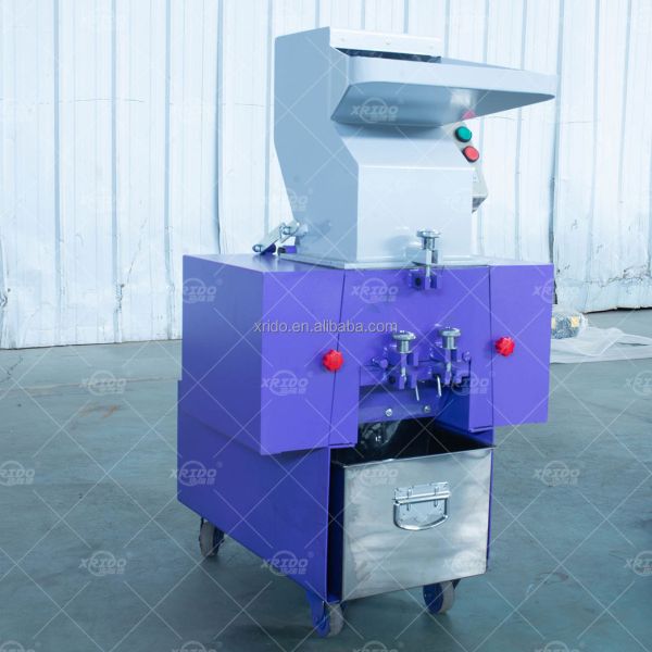 Durable Blade Material Plastic Crusher with Customizable Voltage and 1 Year Warranty for Efficient Plastic Shredding