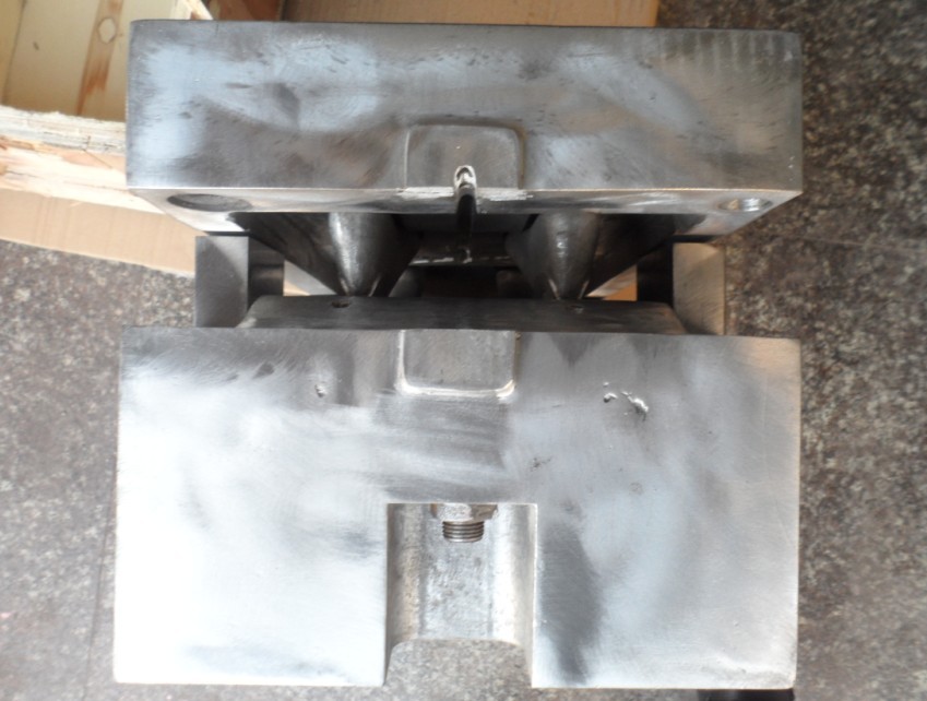 Practical Multipurpose PVC Shoe Molding , Anti Corrosive EVA Injection Slipper Mould