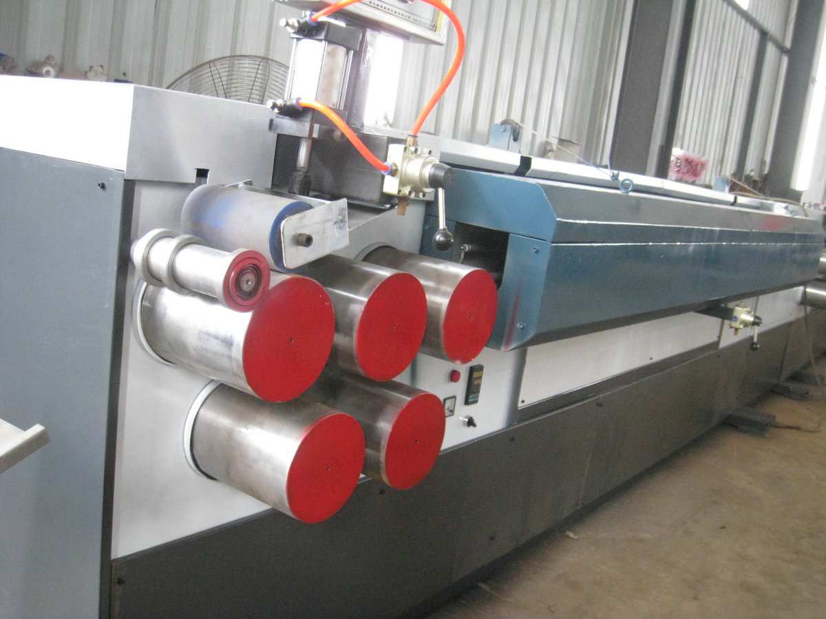 PP / PET Strapping Roll Manufacturing Machine Single Screw Design High Efficiency