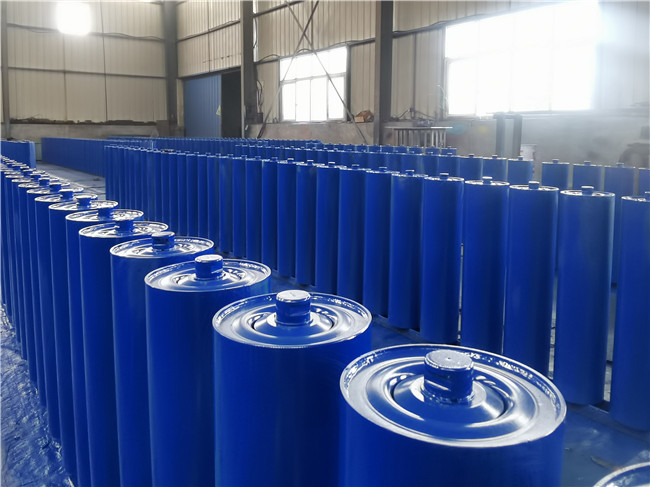 S235JR Long Life Conveyor Carrier Roller For Material Handling Equipments