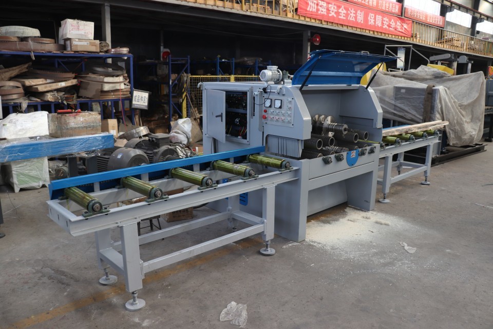 300mm Multi Rip Saw Machine Wood Cutting Panel Saw Machine