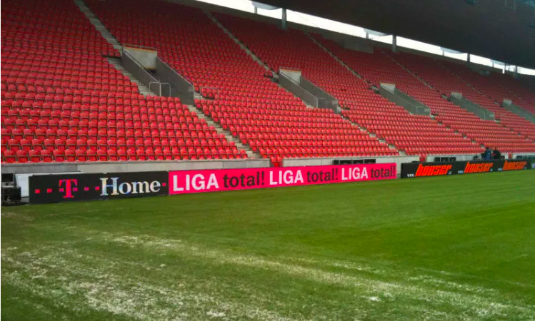 OEM Football Stadium Led Screen Display P10 P13.33 P16