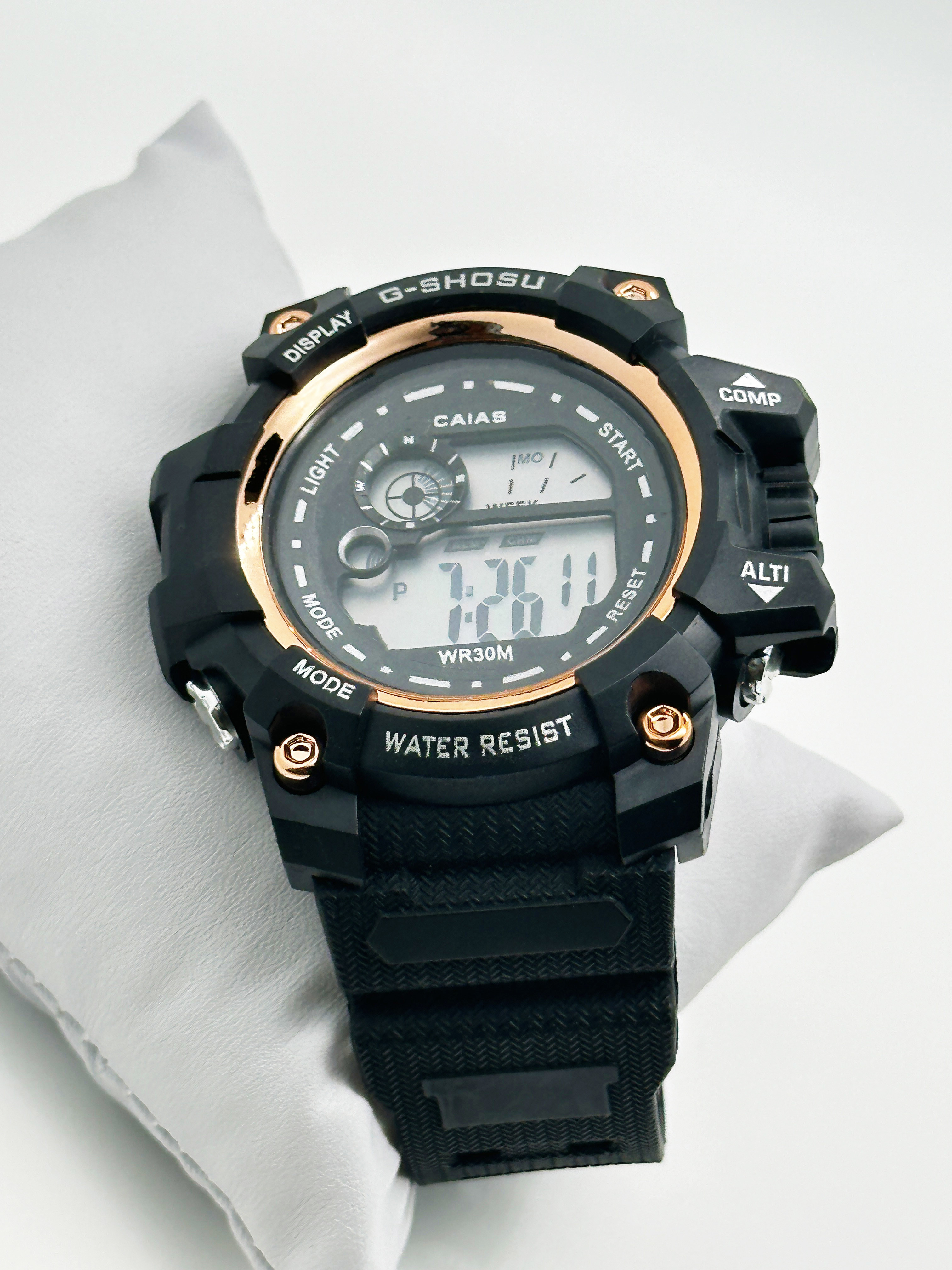 Digital Display Round Men Quartz Watch With Durable Buckle Clasp