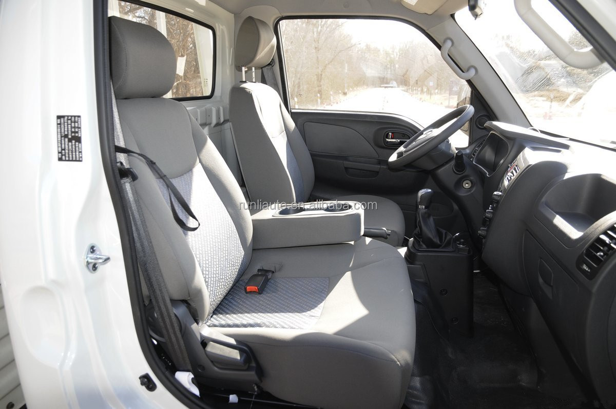 JAC X5 Small Cargo Lorry Truck 3Tons 120HP Gasoline Engine Left Steering