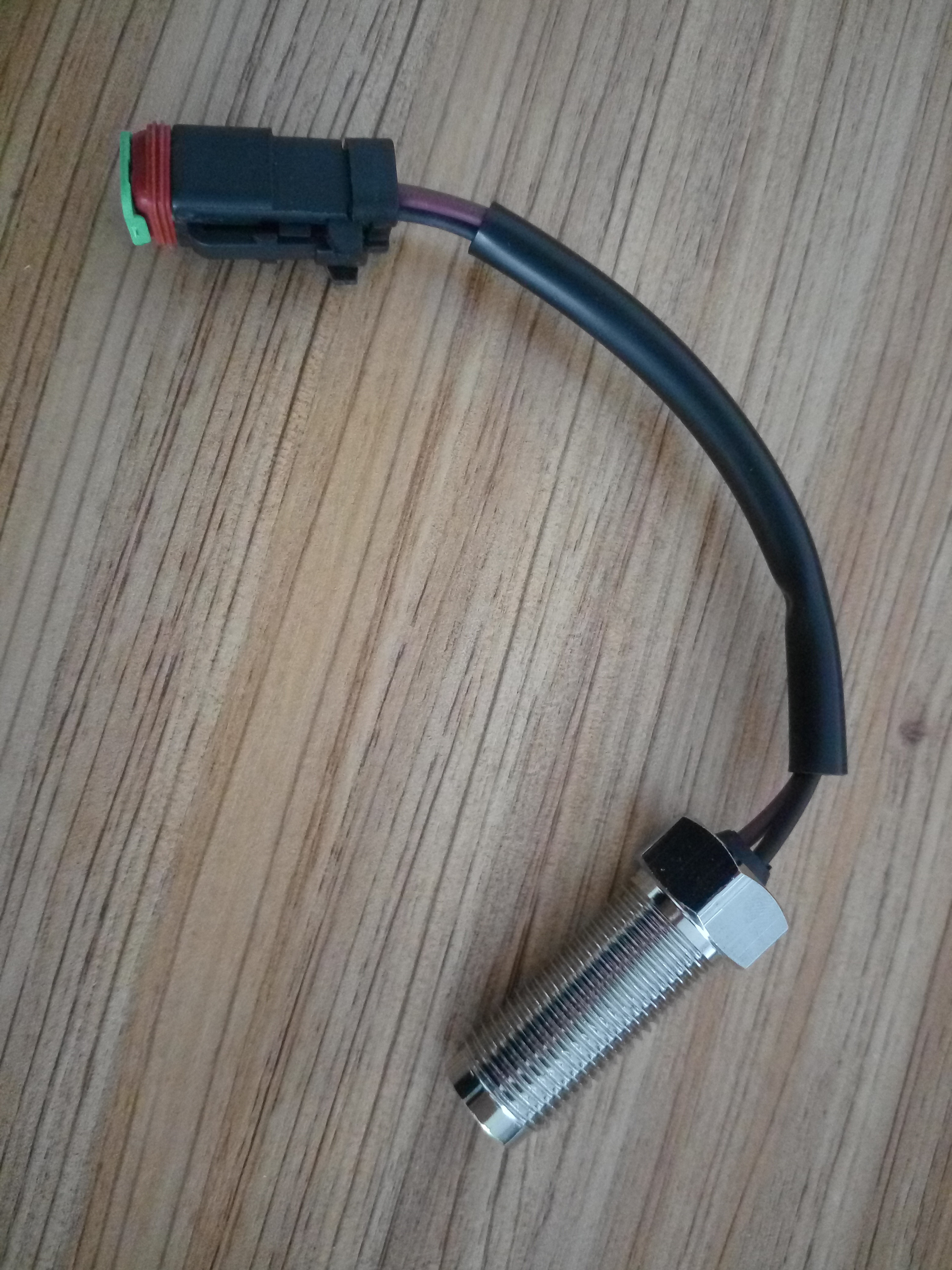part No. :14Y-22-55510 Sensor, Pressure use for komatsu loader WA470-6 ,WA480-6BULLDOZER D65-16