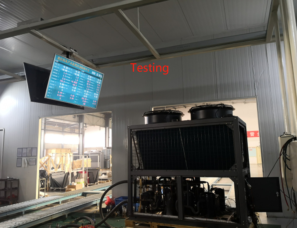Safety Floor Heating Heat Pump Multi Throttle Channel Design 2.5 M³ / H Rating Flow