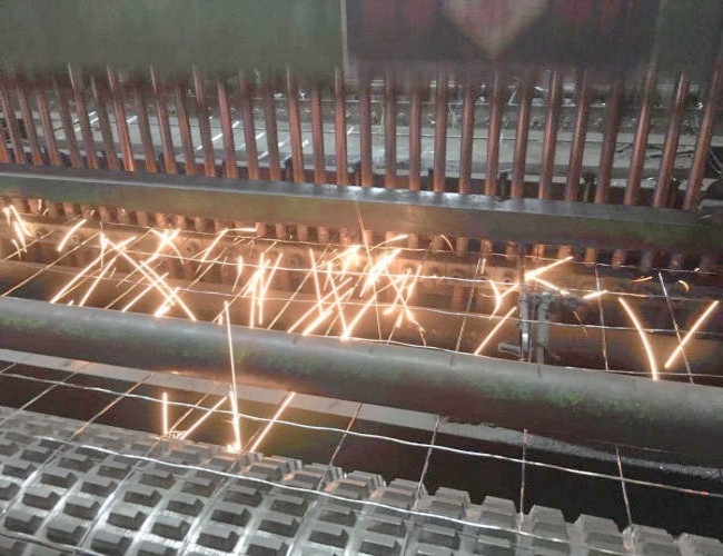 0.35-6.0mm Stainless Steel Welded Wire Mesh