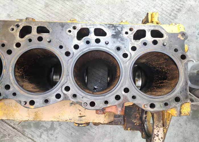 6D125 - 1 Diesel Used Engine Blocks For Excavator PC400 - 5 Water Cooling