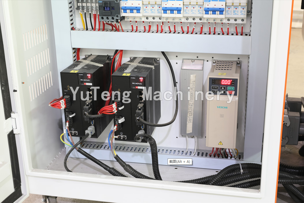 Industial Ultra High Speed Computerized Multi Needle Quilting Machine For Making Garment Hometextile