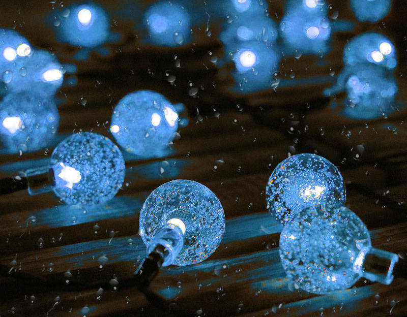 IP65 Hanging Solar Ball Light 46ft SMD0603 With 60 Bubble