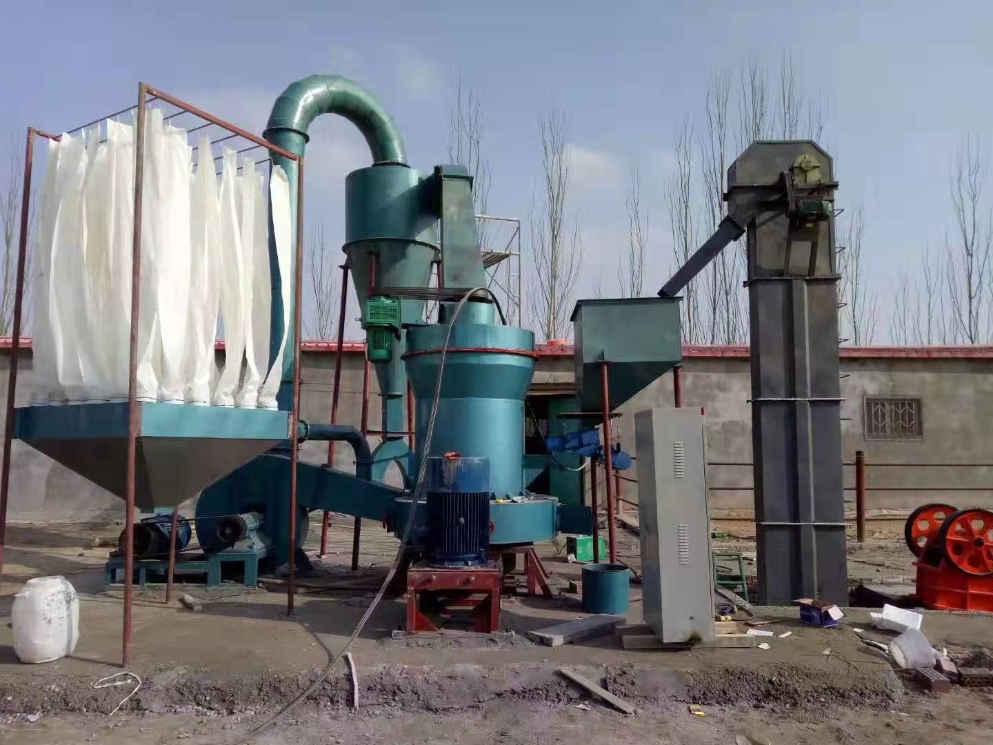 Ores Sepiolite Vertical Raymond Mill Pulverizer Grinding Mill Machine