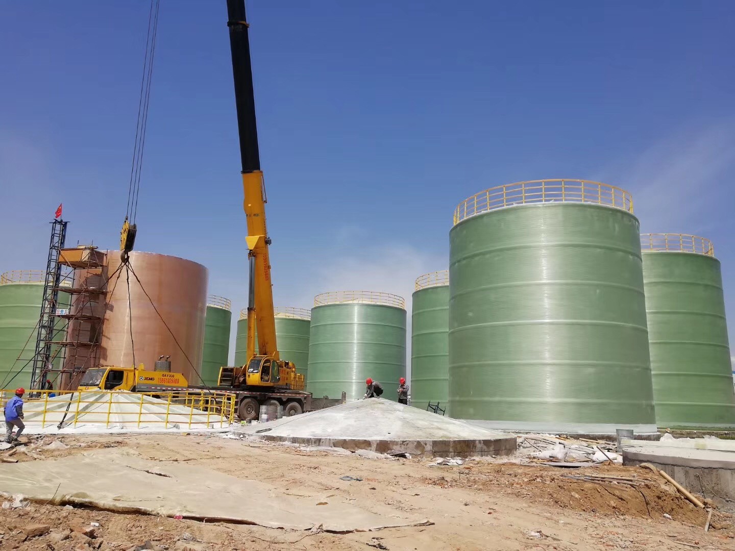 Anti Septic Cylindrical FRP Storage Tank 10000 Gallon For Storaging Acid