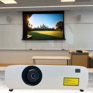 5500 Lumens Business Meeting Room Projection 3LCD Laser Projector