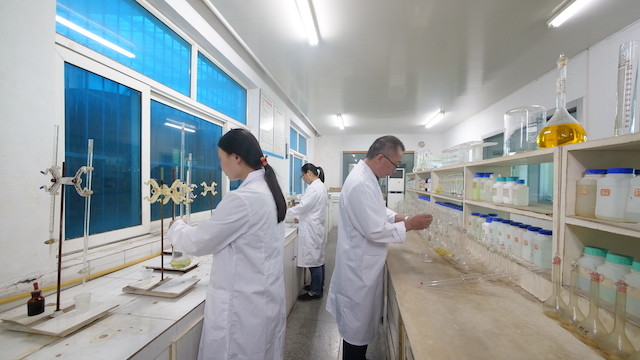 Anti Erosion Converter Repair Refractory Gunning Material Castable For Iron Industry