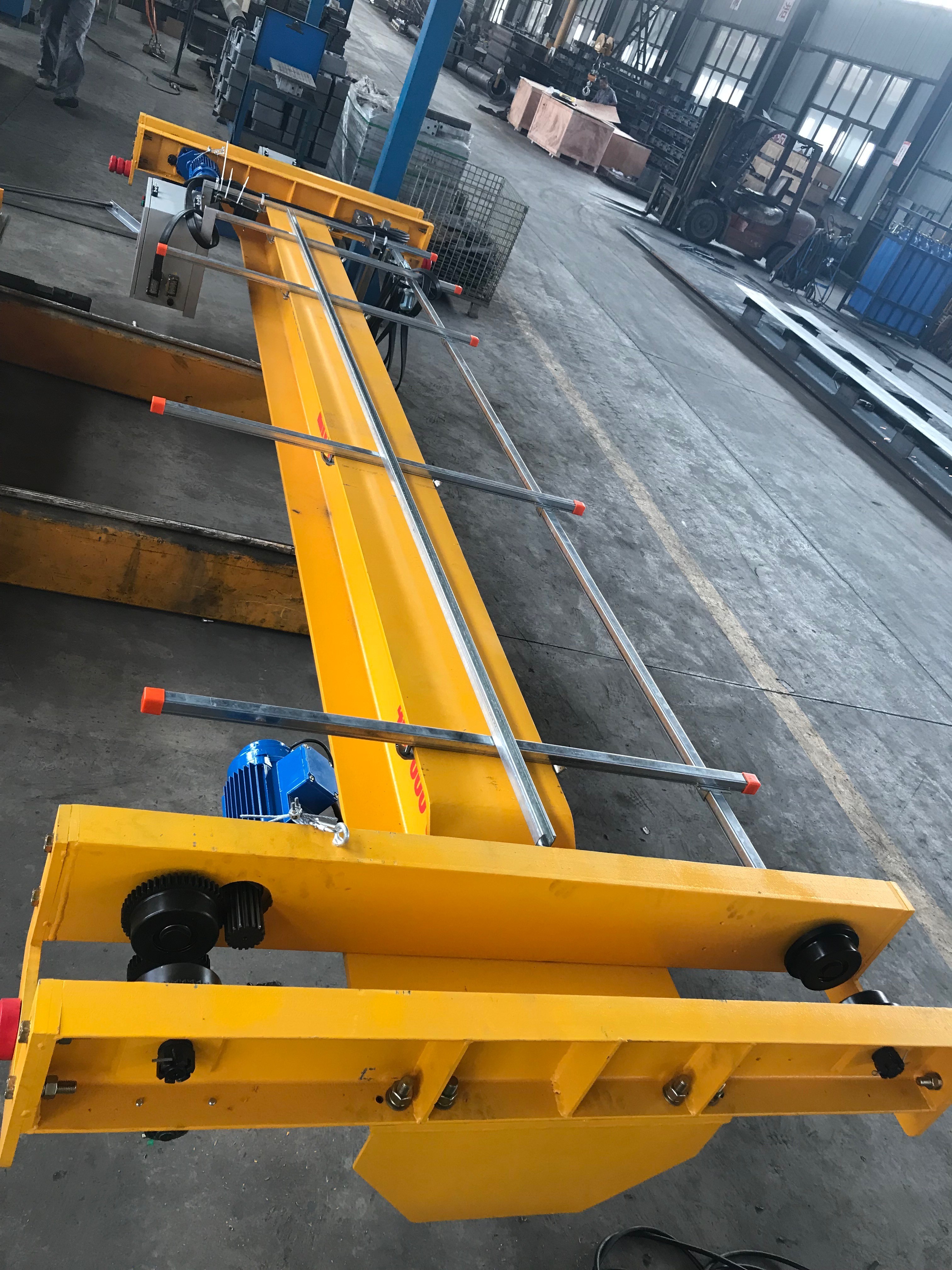Electric Single Girder Suspension Crane Span 9 Meters 500 Kg Bridge Crane