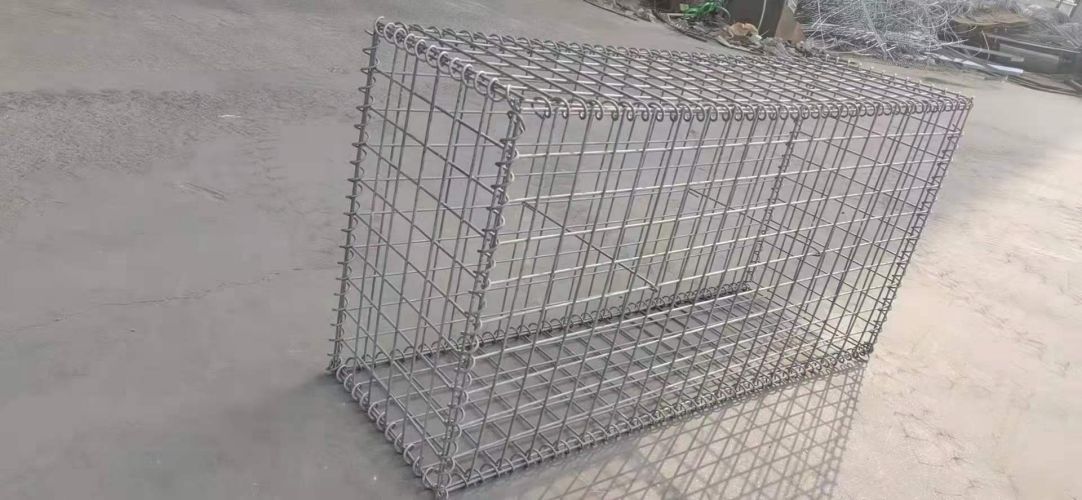 2.0mm-4.0mm Blue Welded Wire Mesh Baskets for Industrial Storage Needs