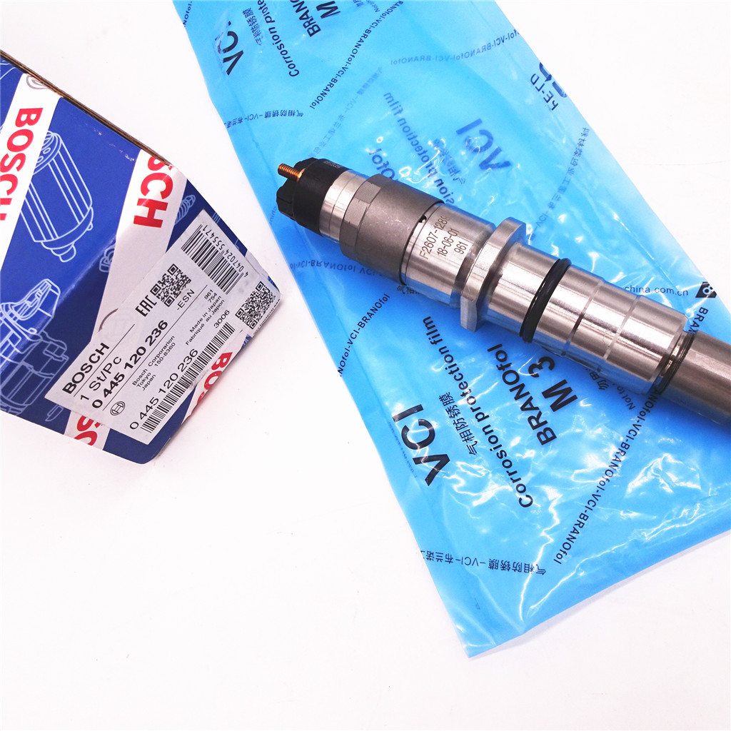 Latest Design SINOTRUK Truck Engine Part 445110467 Fuel Injector For Sale