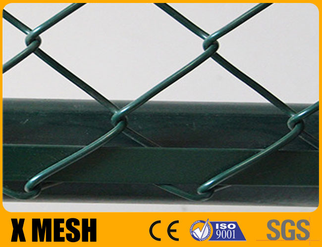 PVC Coated Wire Mesh Diamond Cyclone Chain Link Fence 5.0m For Basketball Courts