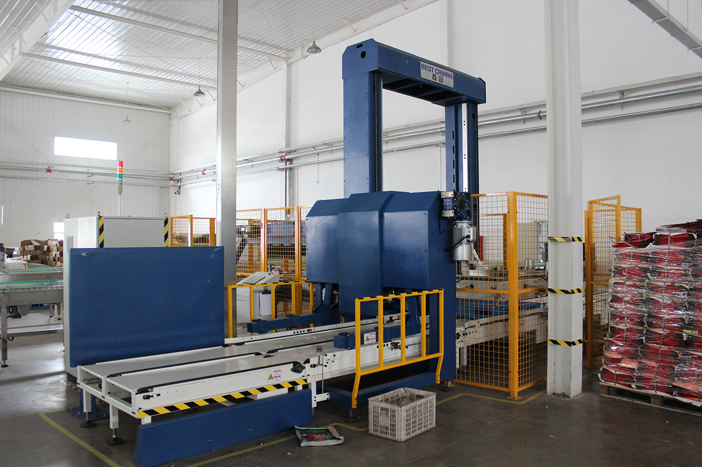 220v Auto Palletizer For Stacking Water Bottle Cartons And Palletizing Film Packs On Pallet
