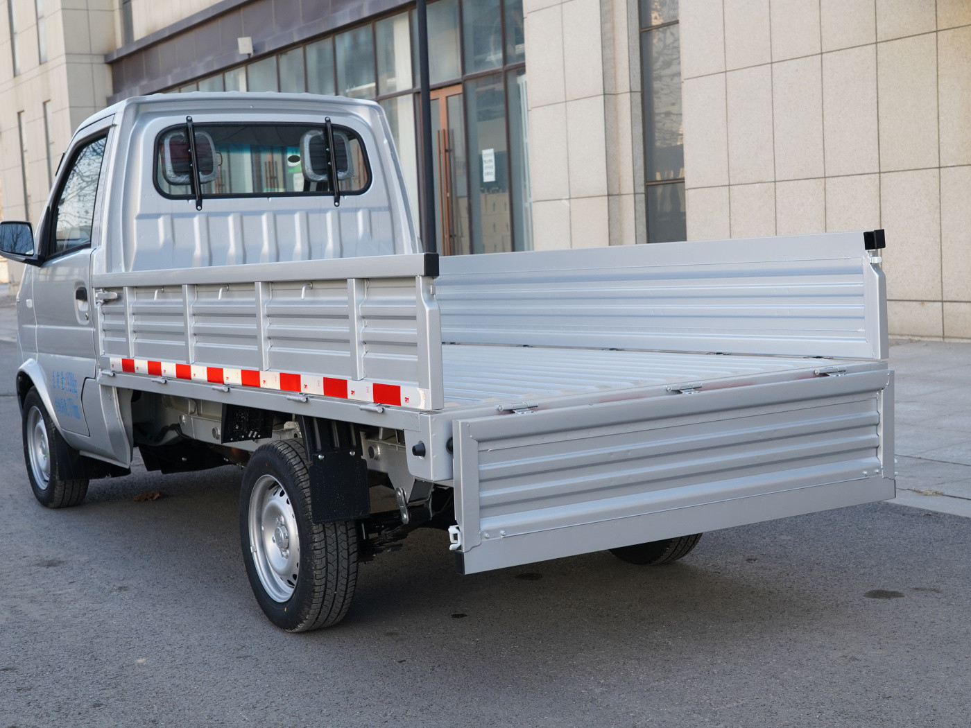 DFSK Mini Cargo Vehicle 1Ton With Gasoline Engine Good Price for Sale