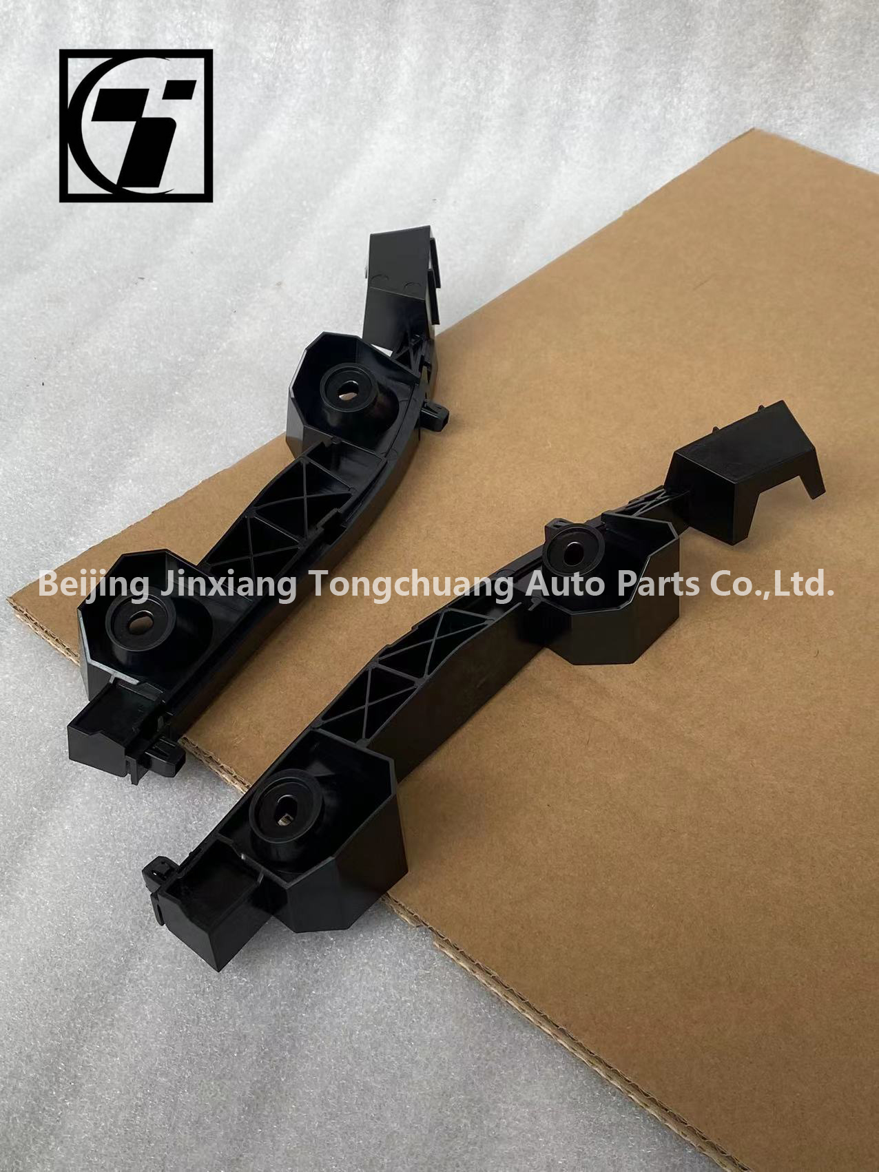 Foton P1531020012A0 Front Bumper Positioning Bracket First Generation GRATOUR ix5 MPV