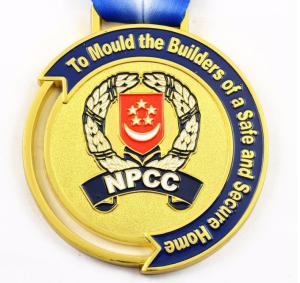 China Swimming Medal Round Donuts Shape Medal Antique Cooper Medal with Hollow out Through Ribbon for Government wholesale